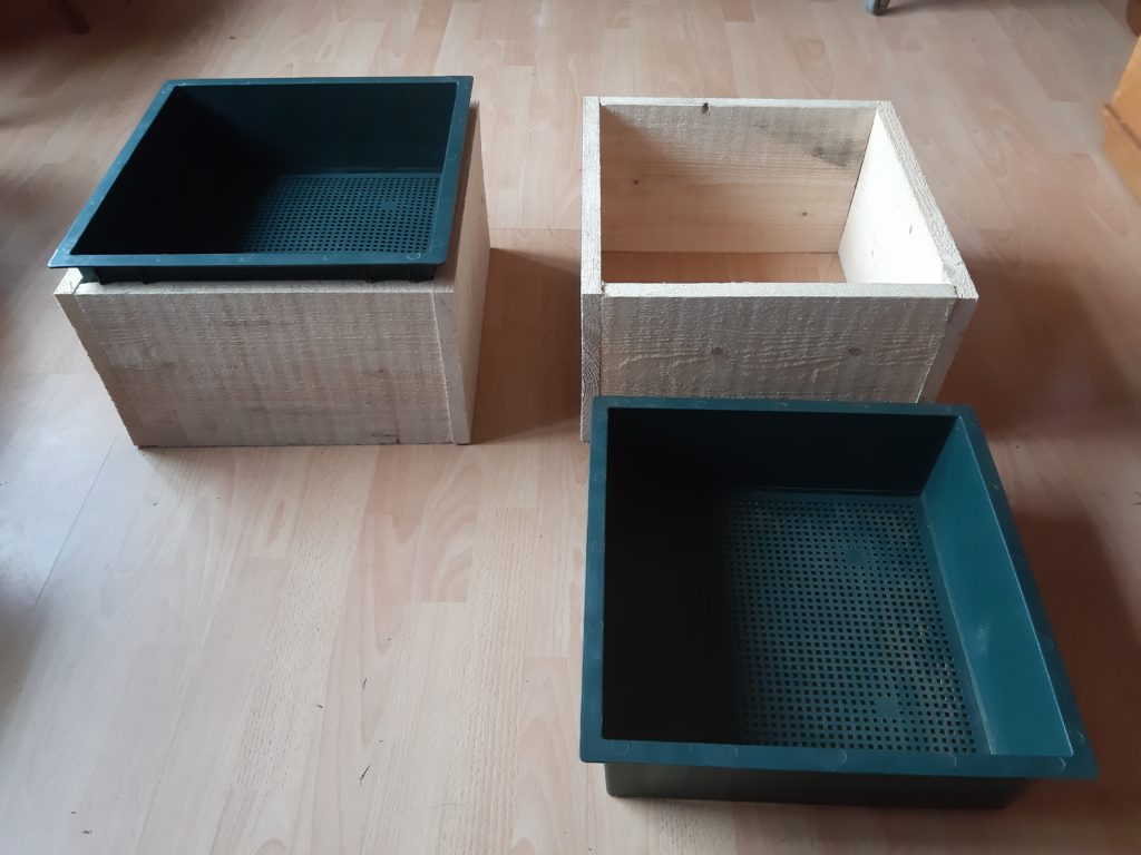 2 box and 2 tray compost system